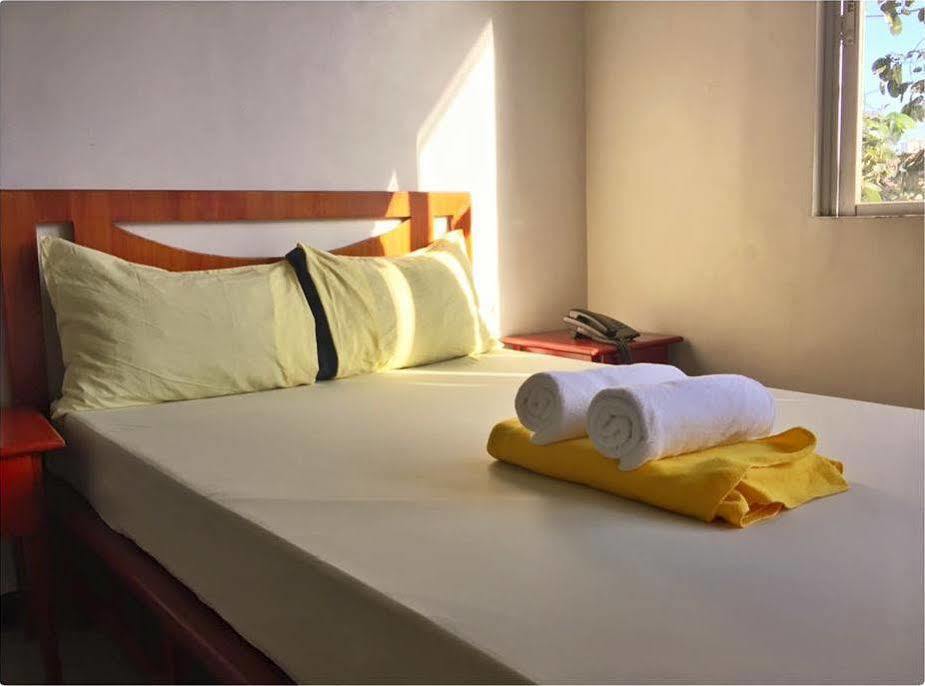 Getz Hotel Manila Eksteriør bilde